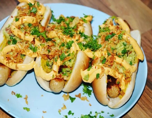 Veggie Hotdogs mit Guacamole