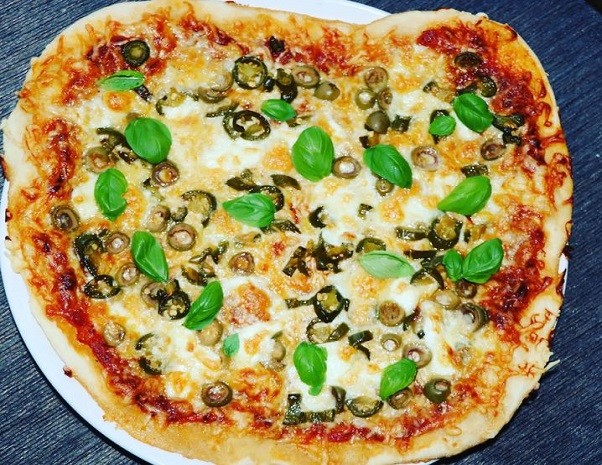Jalapeno Oliven Pizza