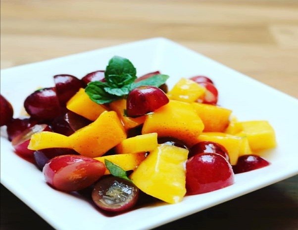 Mango Trauben Salat