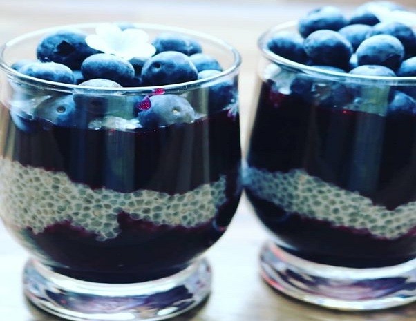 Chia Pudding mit Blaubeeren